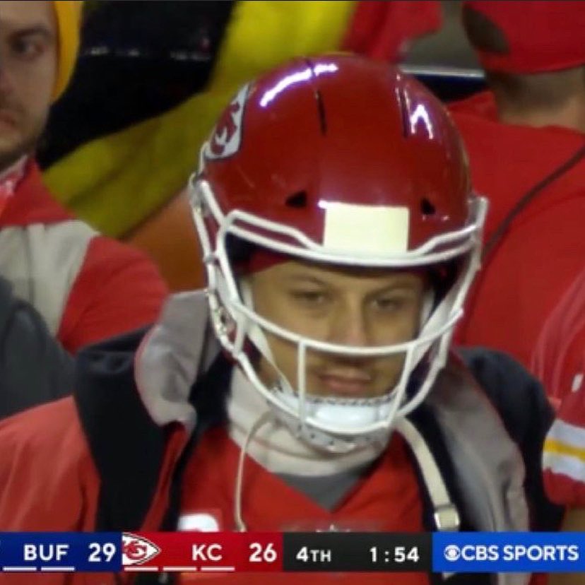 You can’t rattle <a href="/PatrickMahomes/">Patrick Mahomes II</a> 🥶

(via <a href="/bobbystroupe/">Bobby Stroupe</a>)