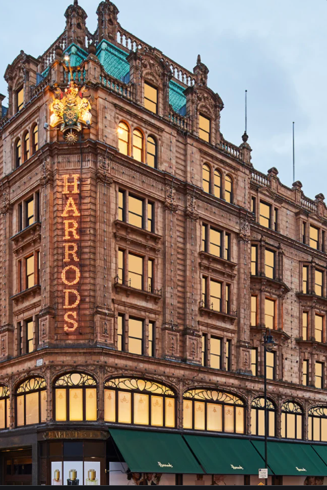 Known as the most famous shop in the world, we have an opportunity for someone to lead our unique Book Shop at Harrods store. #hiring #harrods #management  
krb-sjobs.brassring.com/TGnewUI/Search…