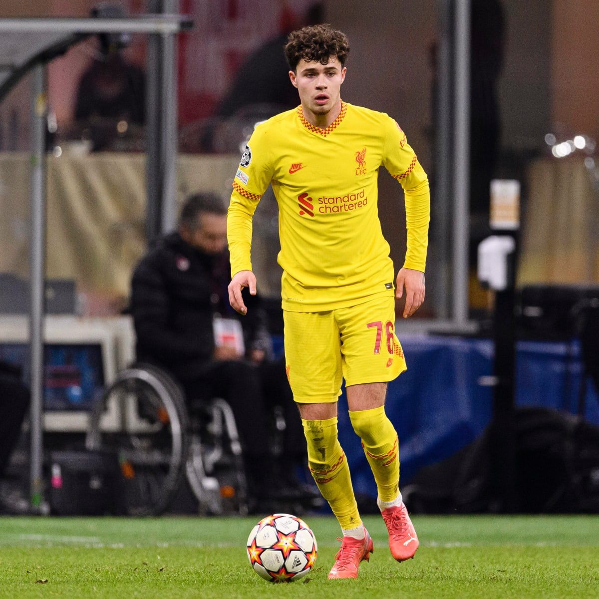 TheAnfieldTalk's tweet image. (🟢) NEW: 

One Premier League club and two Championship sides are also interested in Neco Williams. Liverpool are hopeful they can secure a loan with an obligation to buy deal for the right-back. [Carl Markham]