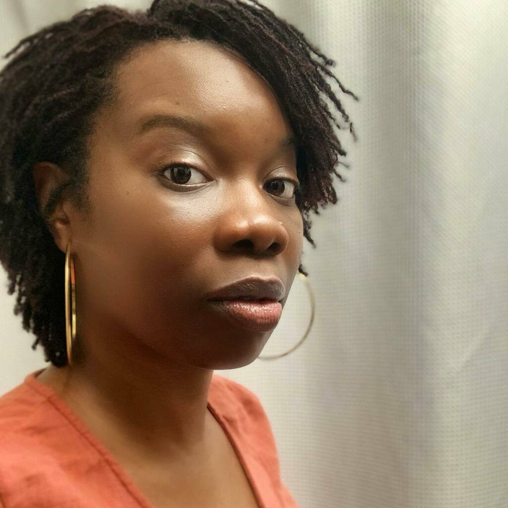 simplykatricia's tweet photo. Hi!
Hope your day is moving well. 😊
#simplykatricia #bellame #skincare #blackwoman #locs #locjourney #hoops https://t.co/3ywuhLvW8u https://t.co/zHc8TQbZ4k