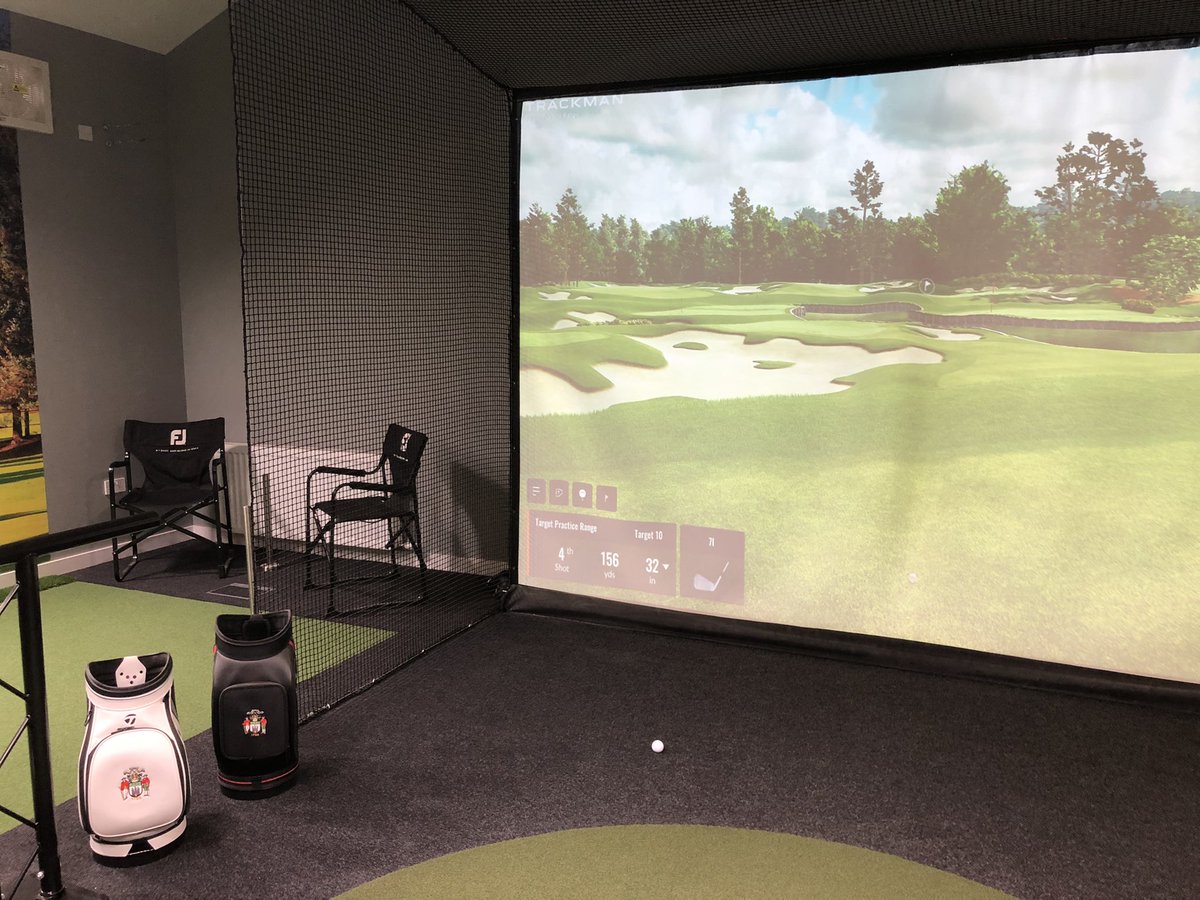 On a dark and cold afternoon, the amazing performance studio at <a href="/TheRoyalBurgess/">The Royal Burgess</a> was bliss !