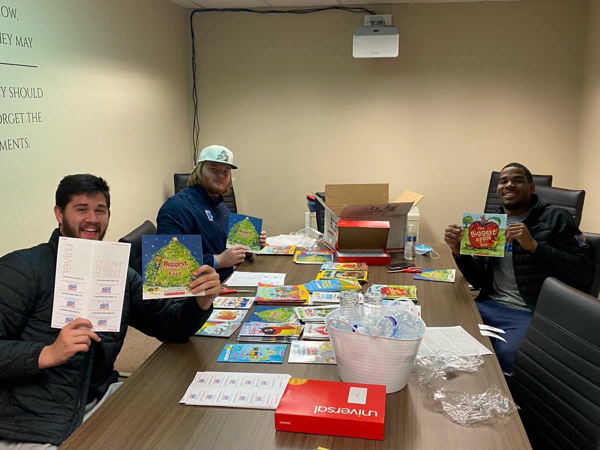 Lauren Hillman tweet media