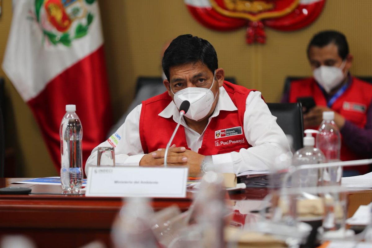 MinamPeru's tweet photo. 📢 Ministro @RubenJ_Ramirez_ participa en Sesión Extraordinaria del Consejo Nacional de Gestión del Riesgo de Desastres #CONAGERD, donde se coordinan las medidas que se adoptarán ante el nuevo derrame de petróleo en #Ventanilla. https://t.co/zfWQu0DR6M