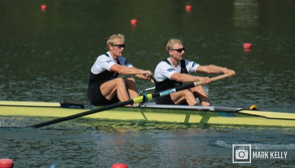 thewateredge's tweet photo. Happy retirement to one of the legends of world rowing @hamishb1 who retires after wining gold medals at 3 successive Olympic Games and countless world championships. Lucky to witness some of those first hand and snapped along the way #rowing #worldrowing #nzrowing #newzealand https://t.co/u5NTrd88qx