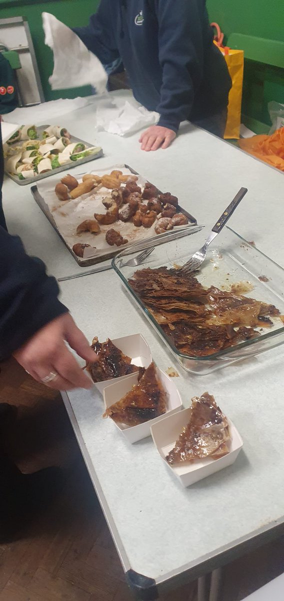 boldventurepar1's tweet photo. International Cooking night nut free baklava sfenj and pinwheel sandwiches. #cubscouts #internationalbadge #skillsforlife https://t.co/mUhoNXrxRw