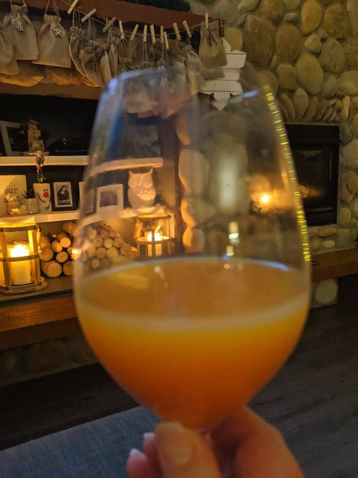 LindaPeters64's tweet photo. @CharlesMcCool @Giselleinmotion @perthtravelers @Touchse @BluemontVinyard @FunInFairfax @angelstravels @WineryatBullRun @VSPC @SeeCoastalMS @WhitePillars @VISITFLORIDA @USGulfCoast @LiquidRoadTrip @McCoolTravel @AngelaMDiLoreto @HeidiSiefkas @jenonajetplane @travelingmitch @sightDOING Cheers to the #Top4Theme this week 🥂 #Top4Beverages
☆ Mimosa 🍑
☆ Apfelwein on the Ebbelwei Express, Frankfurt
☆ Margherita, Berlin
☆ Wine pong @ bookclub holiday get-together
Share yours with hosts: @Giselleinmotion @perthtravelers @Touchse @CharlesMcCool https://t.co/3ZnAumelhd