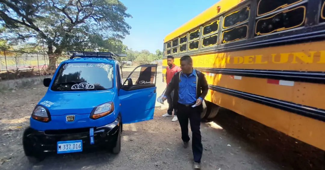 #Mateare // alcaldía de Mateare realiza inspección técnica mecánica a transporte escolar, transporte de personal, moto taxis, taxis de nuestro municipio beato en coordinación con la policía Nacional.
#GobiernosLocalesNi 
#SomosPuebloPresidente