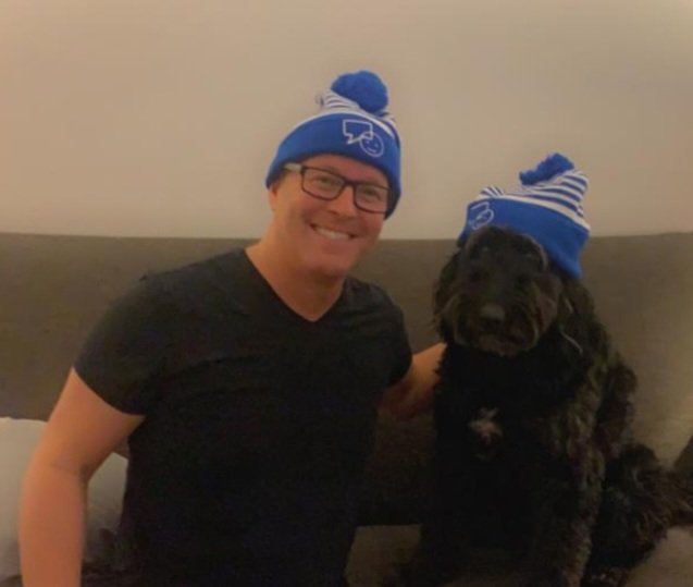 SimmerDownCIH's tweet photo. Echo's unconditional love makes me smile. #BellLetsTalk https://t.co/pCpGblCa7B
