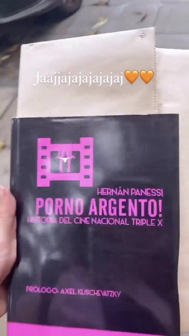 Watch ✧⊹ 𝓚𝓲𝓪𝓻𝓲𝓽𝓪 ⊹✧'s leaked NSFW photo on TwXstars