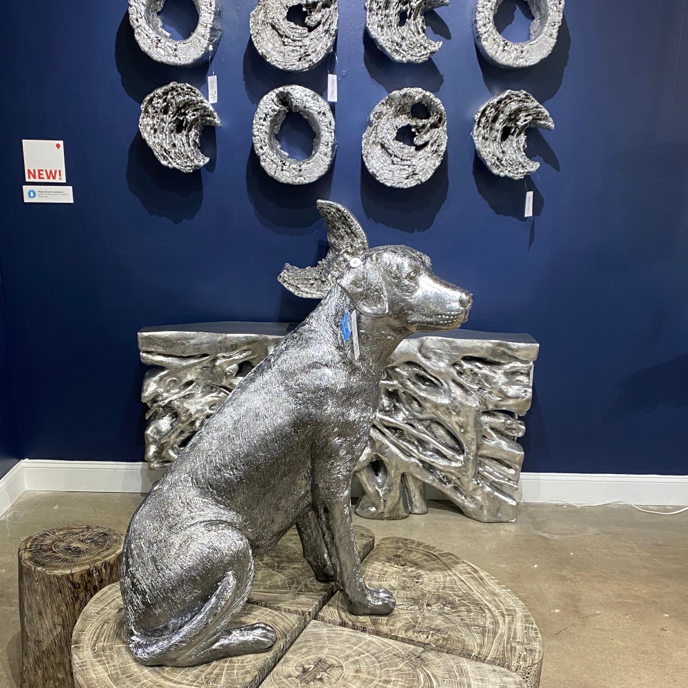 MoonInteriors1's tweet photo. Phillips Collection has been defining global style for nearly forty years with their own brand of award-winning, luxury-designed organic contemporary furnishings. We love incorporating their striking and unique pieces, like this fella we met at the October High Point Market! https://t.co/oi58trv903