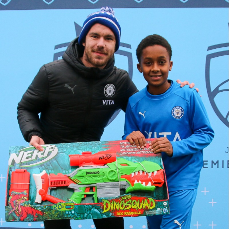jnrpremleague's tweet photo. 🏆🔫 A player from each squad at our @statsports Winter Finals Day received a 𝗡𝗲𝗿𝗳 blaster for outstanding performance across the event. Well done to all of our winners! 

Huge thanks to our amazing league partners 𝗡𝗲𝗿𝗳 for the prizes 🤝

#NerfJPL | @Hasbro
