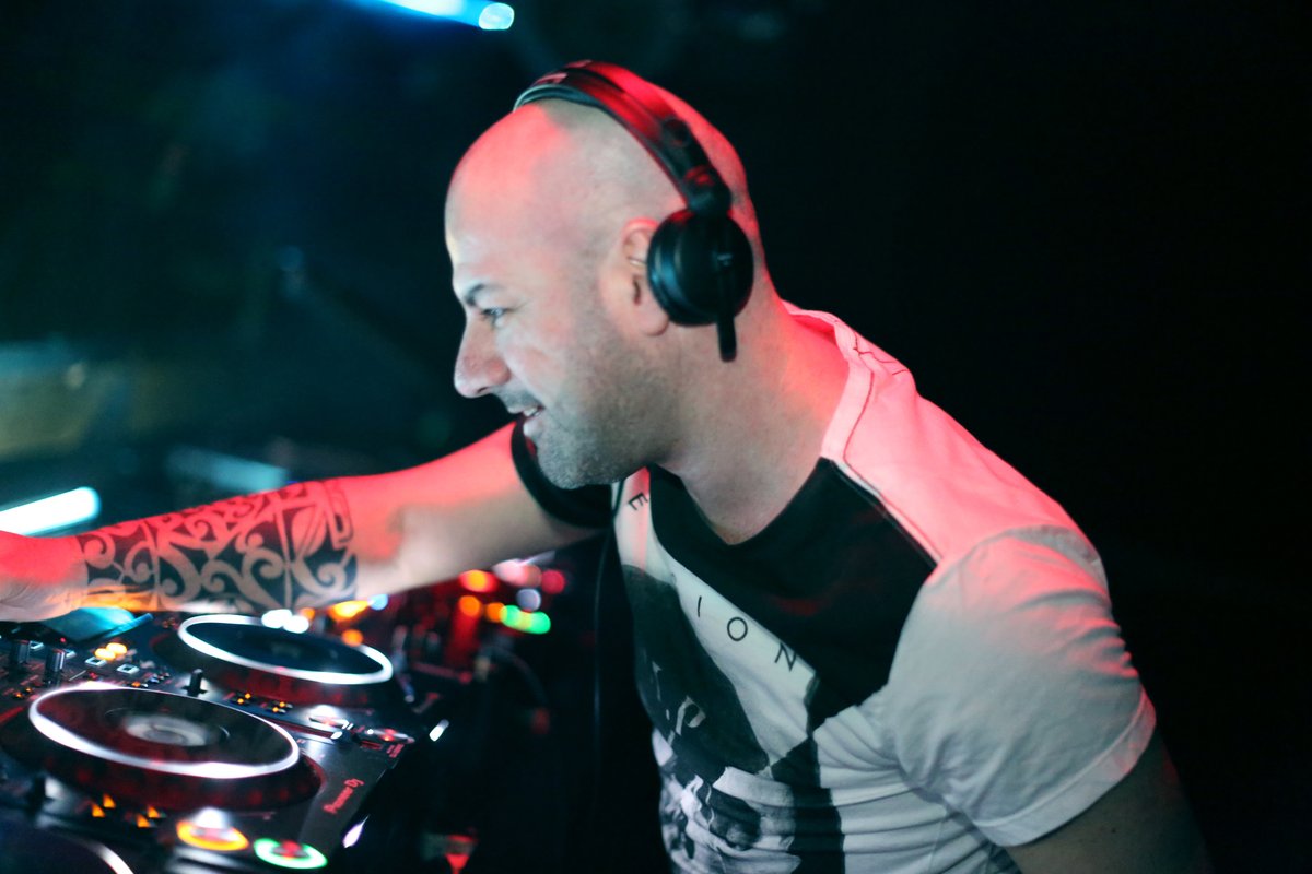 AlexDiStefano's tweet photo. A couple of remixes done, my new single and another remix in the pipeline and more to follow ๐ฅ I can't wait to let you listen to something new!
:::::::::::::::::::::::::::::::::::::::::::::::::
#alexdistefanoย #technotrance
#newstuff #newmusic https://t.co/IHcPtRTfkg