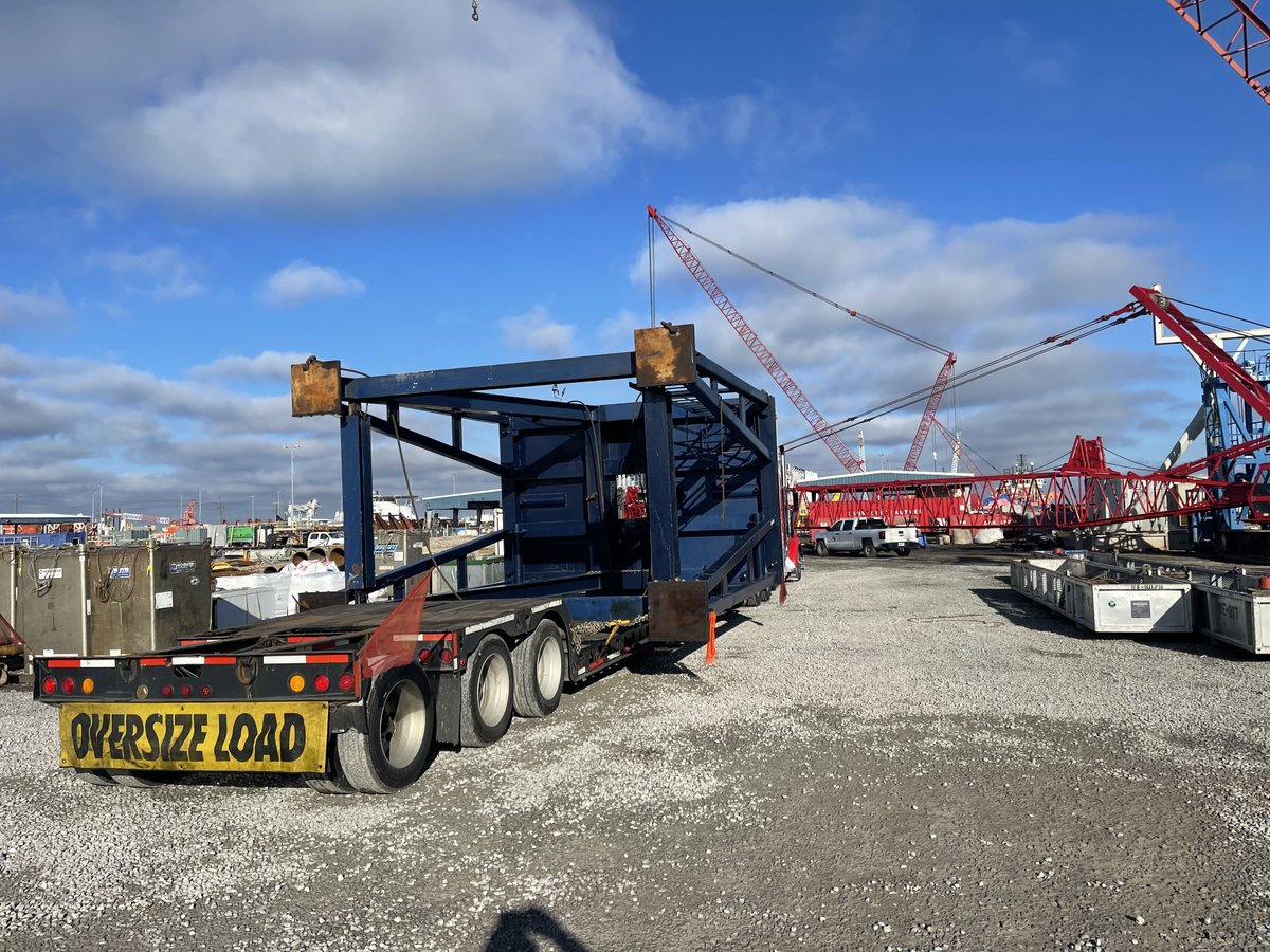 Our Morgan City, LA terminal has it covered! #bigrig #trucker #truckersview #cdl #cdldriver #cdllife #poweronly #freight #freightliner #kentworth #peterbilt