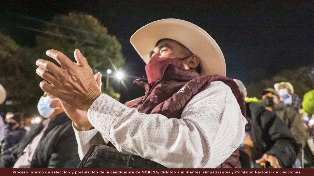 juliomenchaca_'s tweet photo. Anoche pese al apagón en nuestra reunión en #Metztitlán, la luz de su apoyo iluminó el camino que construimos para llevar a cada rincón el mensaje de unión de la #4tTransformación. Militantes y simpatizantes de #Morena ¡Unid@s somos esperanza! https://t.co/QVsxF9XAX6