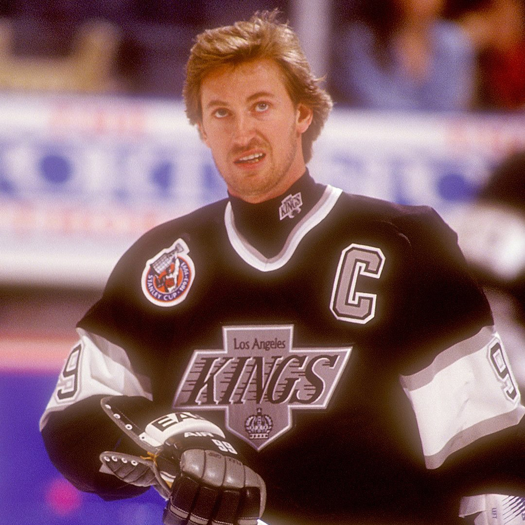 CoolHockey's tweet photo. Happy 61st birthday to none other than @WayneGretzky! 🐐 🎂

The NHL's all-time leader in:

Goals ✅
Assists ✅
Points ✅

His list of records and accolades is seemingly endless. 🤯 Which Gretzky stat or fact is your favourite? 🤔 https://t.co/Q82Yi9CZXb