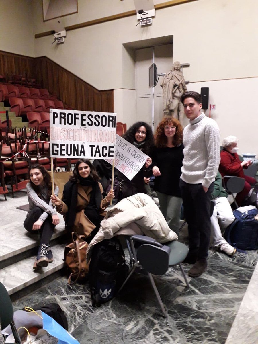 Torino ora: occupazione del rettorato in corso ! Si andrà avanti a oltranza! #Resistenza #Torino #Rettorato #Occupazione