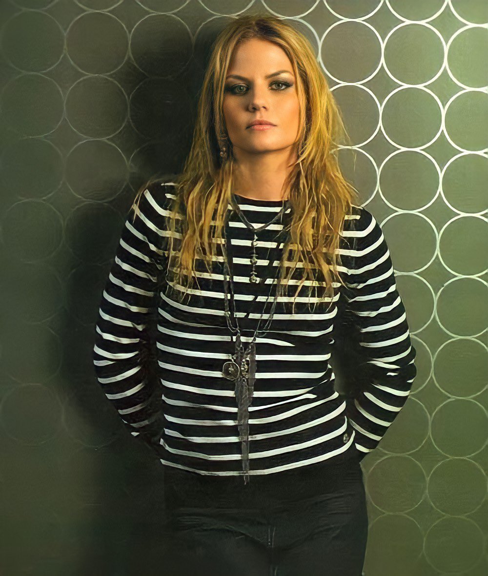 DevilishKillian's tweet image. #WCW #WCE love you to Neverland and back— and you’re even 𝒉𝒂𝒘𝒕𝒆𝒓 in this world’s attire. 🔥🪝🦢

@SwanInRed 💖😈