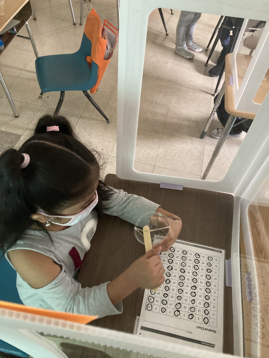 DecorsoC's tweet photo. Hands on Science!  Sound is caused by vibration.  Vibration is back and forth movement!  We made sounds with a tongue depressor, rubber band, and cup.  Way to go first grade! https://t.co/n5PtHWoMT3