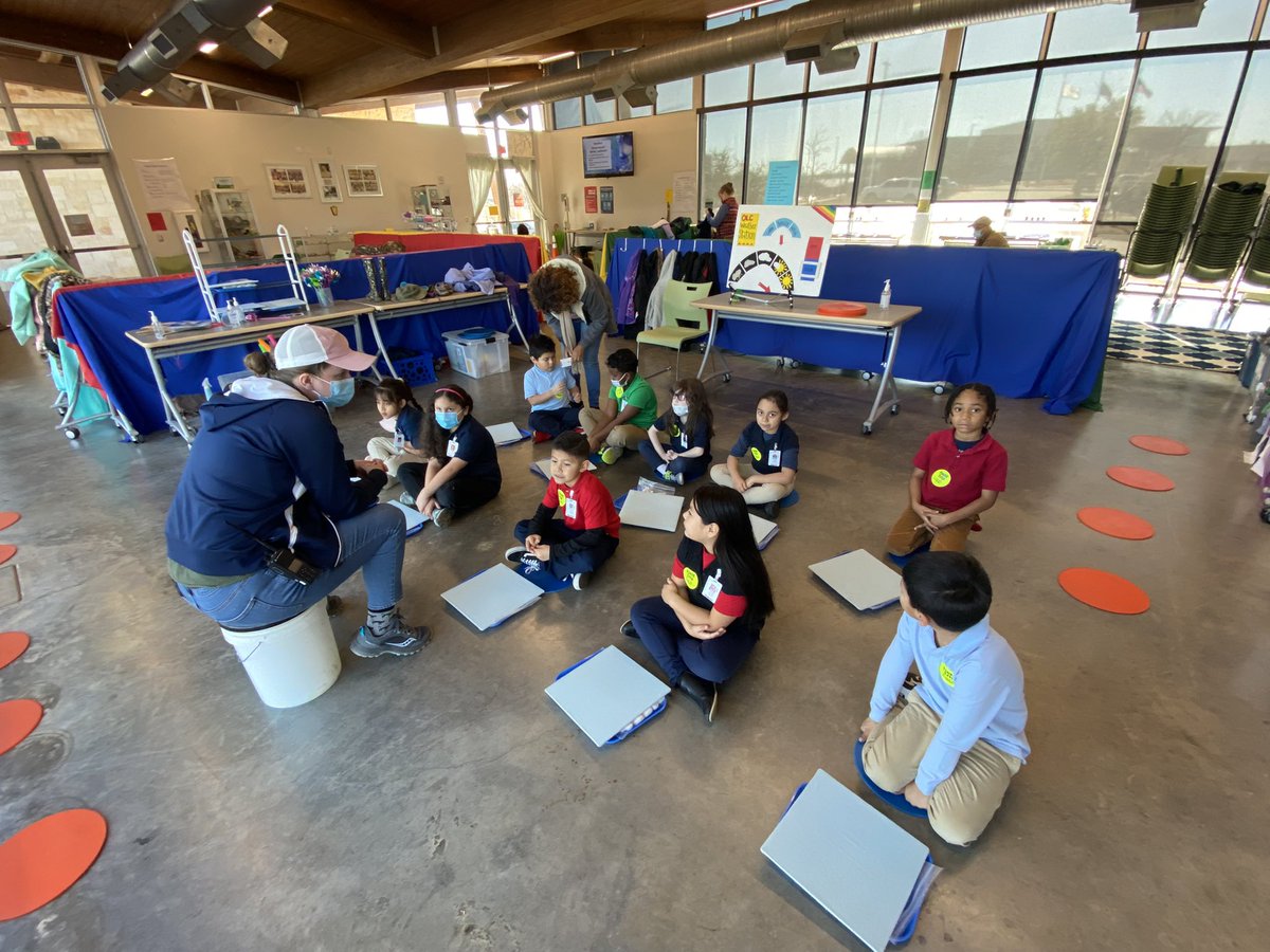 Enjoying our time <a href="/elise_walkerolc/">Elise Walker OLC</a> !!! <a href="/townleytorches/">TownleyTorchlighters</a> <a href="/IrvingISD/">Irving ISD</a> #myirvingisd #elisewalkerolc