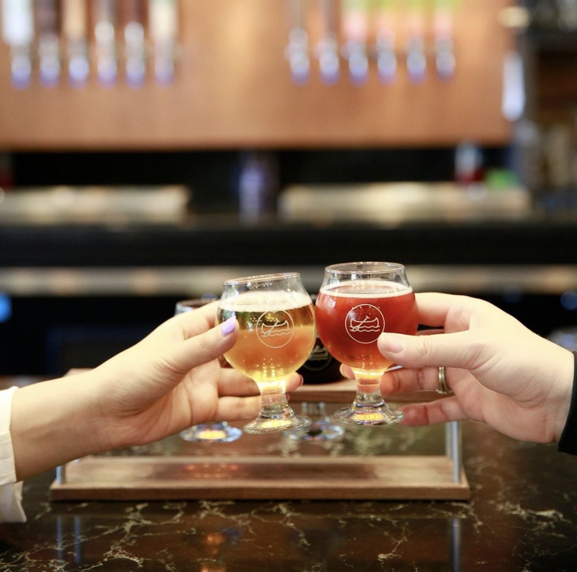 Cheers to an amazing night out at <a href="/Shoe_And_Canoe/">Shoe & Canoe Public House</a>