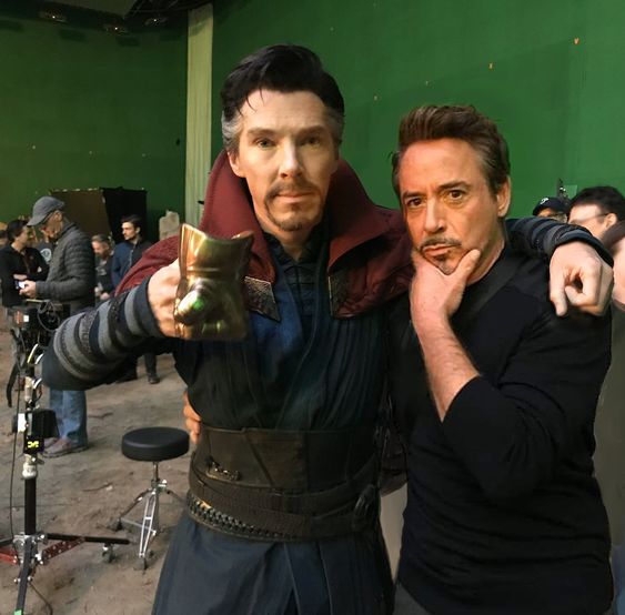 MarvelsContent's tweet image. benedict and rdj behind the scenes