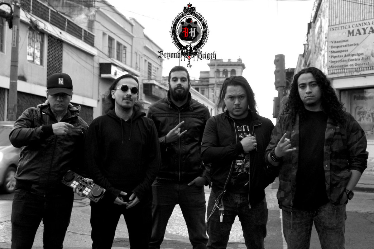 Estamos muy contentos, trabajando con Gente distinta! Creando música que sale del corazón y apostando por una mezcla única! 

Pendientes!! , los invitamos a seguirnos en todas las redes sociales donde estaremos compartiendo la evolución de nuestra música!! 

"Beyond The Height"