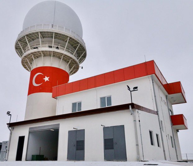Haveltedurfa's tweet photo. Hava Seyrüsefer sistemleri dizayn ve kullanım yerleri bakımından özel sistemler olup, 
Kesintisiz çalışması için Elektrik personeli 7/24 hizmet vermektedir.@dhmihkeskin
@dhmi @UABakanligi @tcbestepe
@eurocontrol @TATCA @taesa_tr @UCMSGenelMerkez @TurkulasM @BTSGENELMERKEZ https://t.co/dT2B2OOXRt