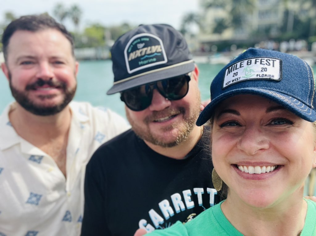 The #HoldMyBeerAndWatchThis show at #SunsetPier was epic. Thanks, #RandyRogers and @wadebowen for the selfie. Sorry you’re so blurry, Wade - told you both I am terrible at selfies. #ButRandyWouldApprove @Mile0Fest