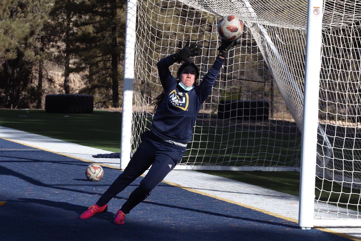 Putting in the work 🪓

#NAUStrong ⚒🌲💪 #BigSkySoccer