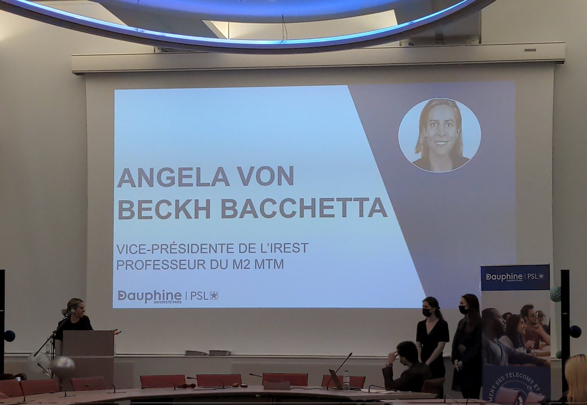 A l’occasion de la remise des diplômes, les représentants de l’<a href="/irestFR/">IREST</a> ont remis le prix Jacques Dondoux à Nils Adamus pour son mémoire « Le Métavers, la fin d’internet est-elle proche ? Epic Games : enquête sur un empire en devenir » #RDD <a href="/Paris_Dauphine/">Université Paris Dauphine - PSL</a> <a href="/psl_univ/">Université PSL</a> <a href="/hisaac25/">Henri ISAAC</a>