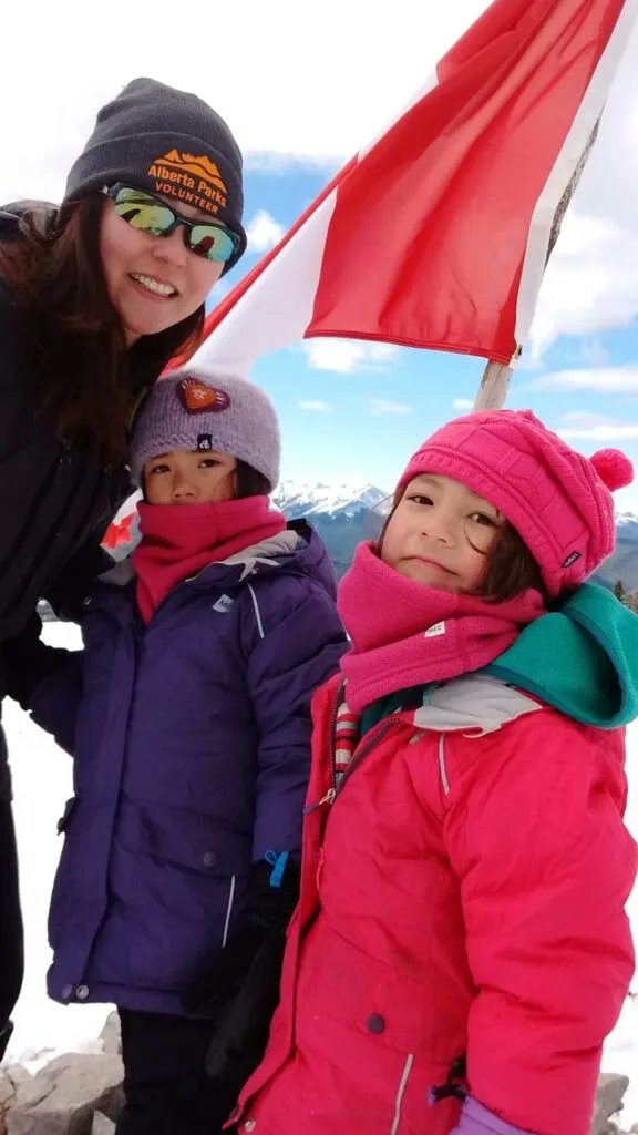 playoutsidegal's tweet photo. Prairie Mountain is a popular summit near Bragg Creek that can be hiked year round. Microspikes are a must as the top section in the trees is really steep and icy! https://t.co/xu6n99cb87 #prairiemountain #elbowvalley #braggcreek https://t.co/LP87qKTKQ7