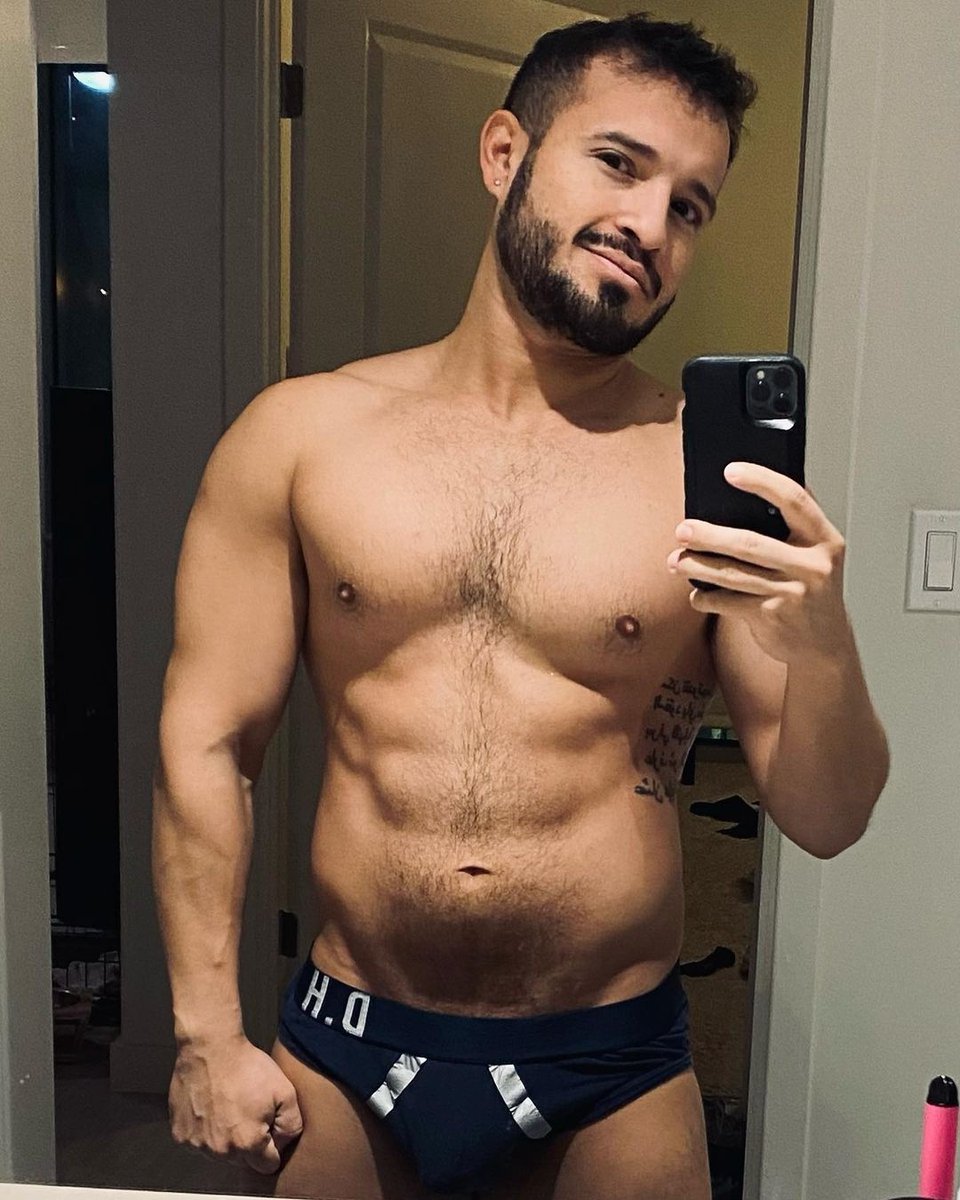 dhedral tweet picture