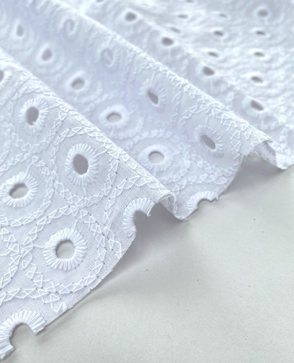 MinervaFabrics's tweet photo. We love this embroidered lace broderie anglaise fabric and all its pretty details
It works so well as a @fridaypatterncompany #wildergown and responds beautifully to dyeing to make it in whatever colour you choose
https://t.co/ogHVET81D0
#EmbroideredLace #BroderieAnglaise https://t.co/iS2HjnV2wz