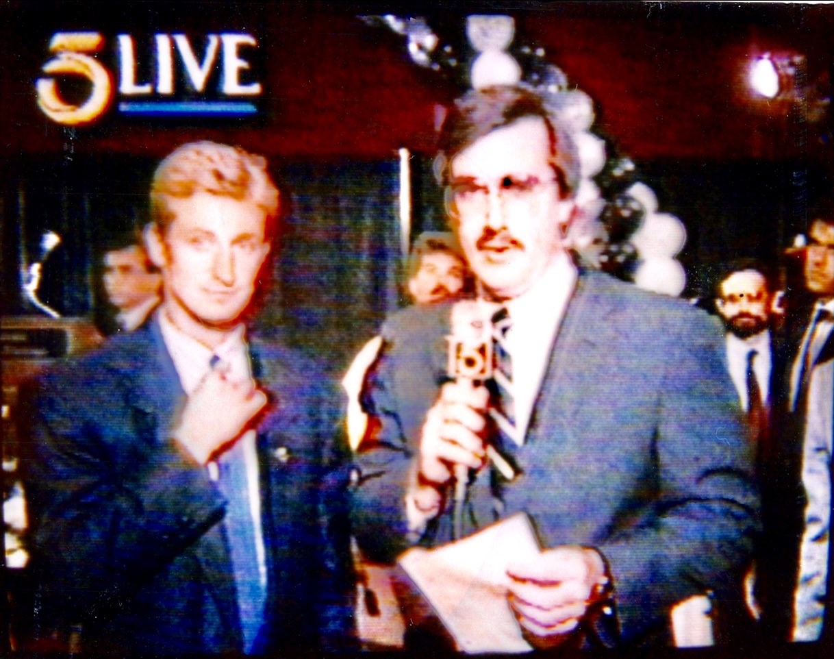 Happy Birthday to my birthday neighbor Wayne Gretzky. (This is 1988 at the \"other\" trade press conference) 