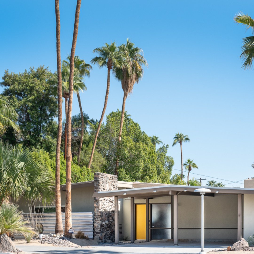 PlaimorParadise's tweet photo. Come and see what is behind the yellow door. #Sunmor tour during #Modernismweek. Monday, February 21. Tickets available at https://t.co/P0iHJIDc4n
Photography by gee_allard https://t.co/2W3hCtBfBJ