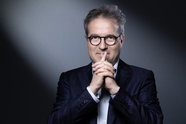 BFMTV's tweet image. 🔴 EN DIRECT
Martin Hirsch, directeur général de l'AP-HP, s'interroge à haute voix sur le bien-fondé du maintien des soins gratuits pour les non-vaccinés
bfmtv.com/sante/en-direc…