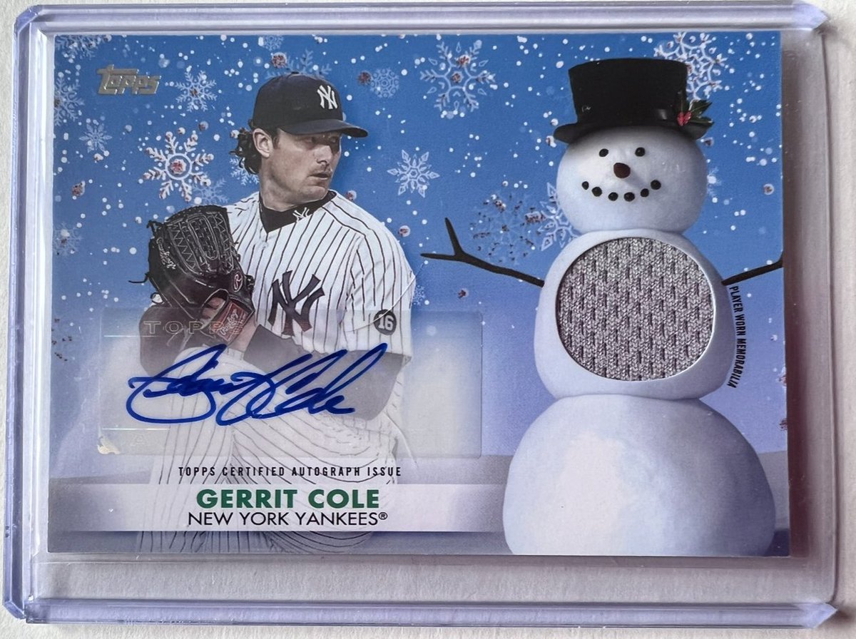 For Sale:

2021 Topps Holiday
Gerrit Cole 
“Snowman” Auto
Numbered /10

$150 shipped

@HobbyConnector 
@Hobby_Connect 
@Yankees https://t.co/ubc3SWrgcd