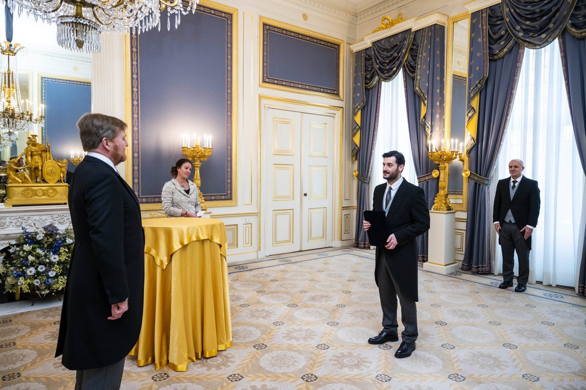 DrenDoli's tweet image. It was an honour to present credentials to HM King Willem-Alexander of the Netherlands. I am privileged to serve as the Ambassador of π½π° in the π³π± & looking forward 2 deepen our partnership and making relations between π½π° and the π³π± stronger.