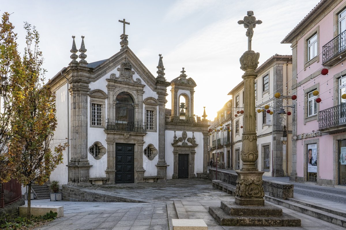 dumundo_e's tweet photo. 👉 Arcos de Valdevez is located in Northern Portugal. It is a lovely village, surrounded by astonishing natural beauty. 🍃
#Portugal #beautifuldestinations #wanderlust #Travel #viajar #DestinationsSpotlight
🤜https://t.co/eP6Rb4v0Sc https://t.co/y8try4Eq5A