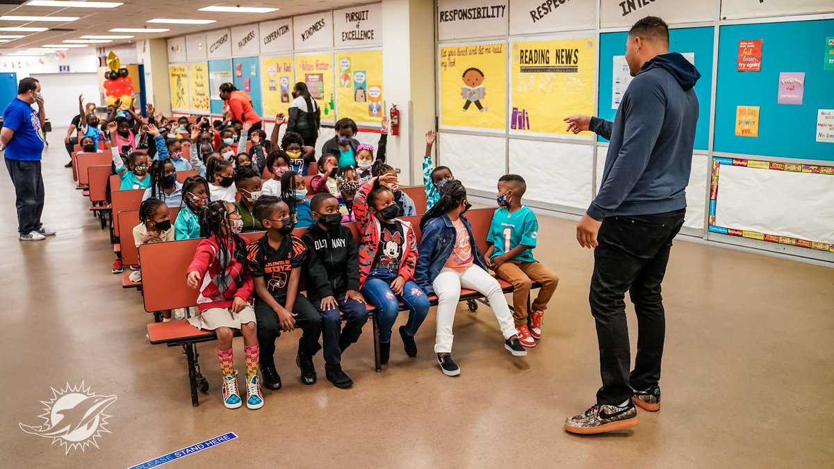 Miami Dolphins Foundation & Community Relations tweet media