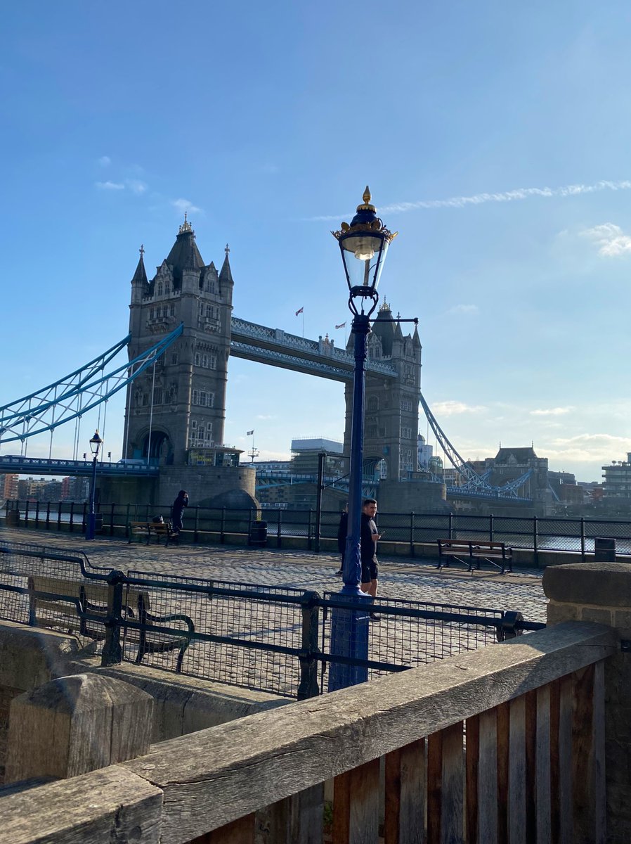 Had the best day today with our Y2s exploring The Tower of London with the sun shining! The chn were amazing throughout, although they were a little disappointed that there was no blood in the Bloody Tower 🤣🤩☀️