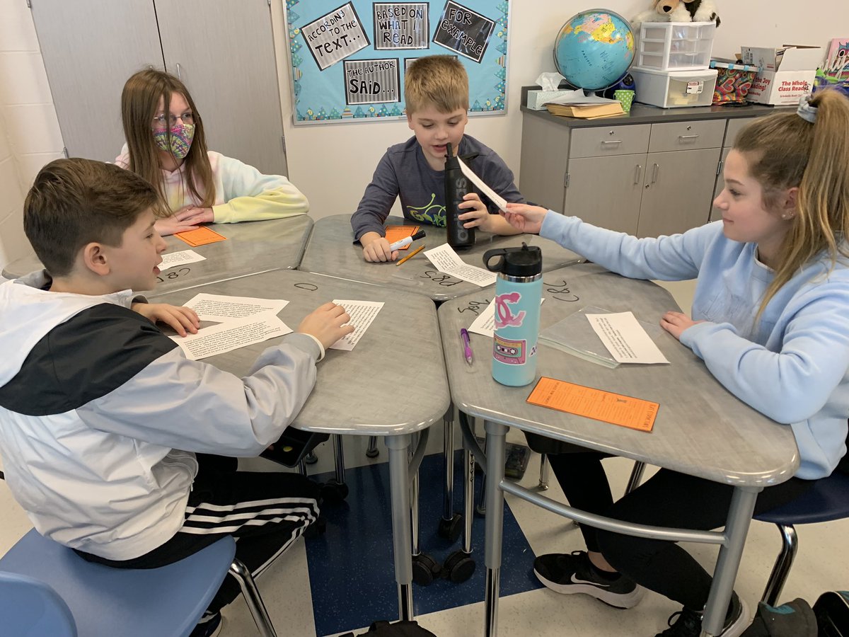 Ss are learning about different text structures, sorting passages in groups. Getting to write on the table is a plus! 😊 <a href="/CloughPikeElem/">Clough Pike</a> <a href="/WestCler/">West Clermont Schools</a> #WCConnects