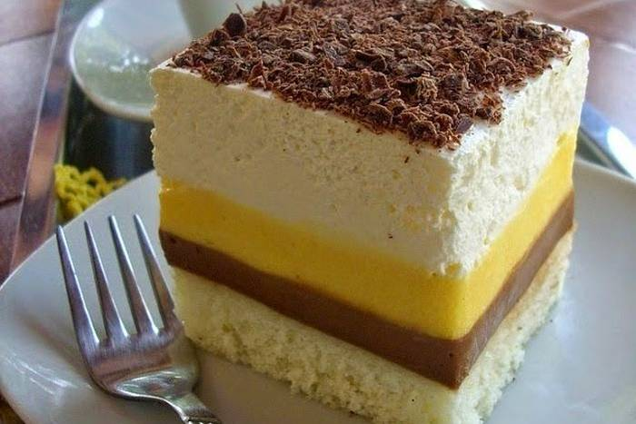 DUPLE LEDENE KOCKE: Prekrasan, kremast i osvježavajući kolač
mojakuhinja.net/2017/09/duple-…