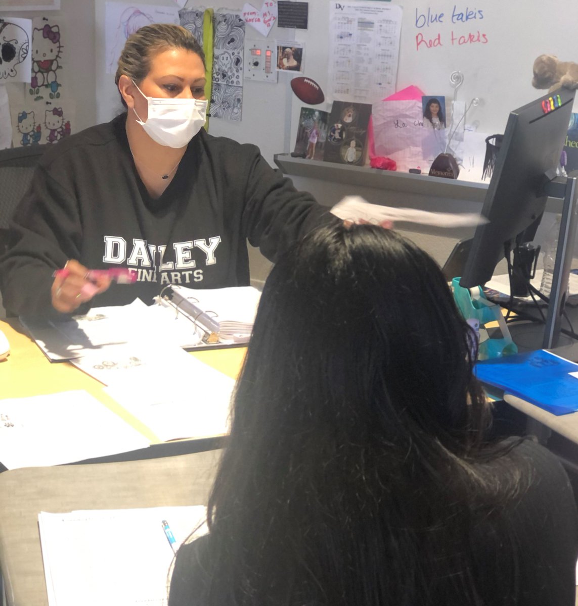 DVISD_DMS's tweet photo. Reading is not presented to students at Dailey Middle School as a chore or duty by Reading Specialist Ms. Garza!
It is offered to them as a precious gift.
Keep reading students - LITERACY is important @ DMS.
#DAILEYPRIDEALLDAY #STUDENTSUCCESS https://t.co/yB74e8tg1I