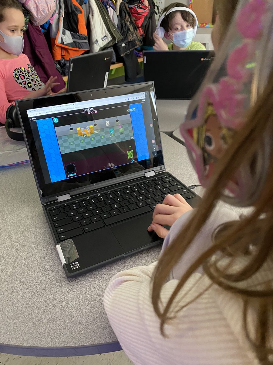 MrsPhelan2's tweet image. Checking out some coding games from TVO Kids! @StCeciliaOCSB