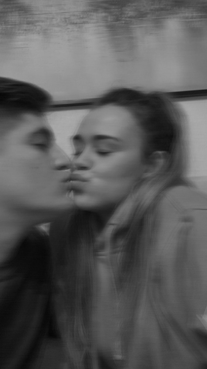lauramellado026's tweet photo. pitufo cabezon💙✨ https://t.co/aEWEfJ0YhY