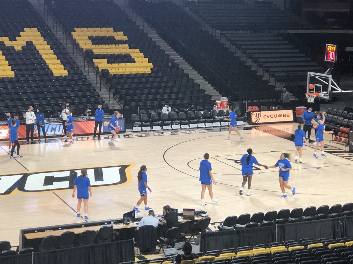 meatonthemic's tweet photo. Back on the road tonight against VCU. Another great mid-major with a ton of hoops history. 

And most importantly, another chance to show all my Mizzou friends what a Final Four banner looks like (They do exist)…

We tip at 5:00 CT!

https://t.co/W5AioEMoTW https://t.co/bgY8pMFQmH