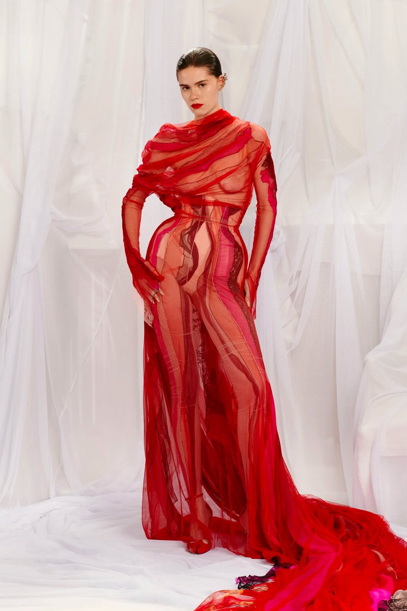 ryvnlovve's tweet photo. Jean Paul Gaultier Couture Spring 2022 by Glenn Martens https://t.co/8LflVotlEK