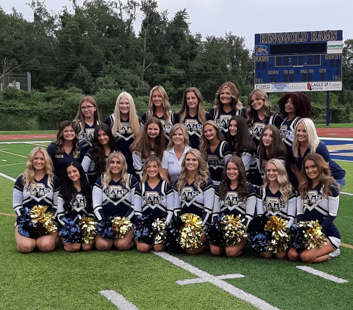 ringgold_rams's tweet photo. “Good Luck to the Ringgold Rams Competitive Cheer Squad as they compete in the PIAA State Championships this weekend at Hershey” https://t.co/e13K0bbnko