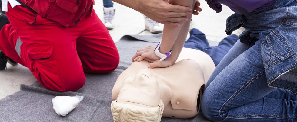 At PADS, we believe that everyone can benefit from learning proper emergency first aid, but these specific groups should absolutely consider getting certified! Let us explain! ⛑🩹

Learn more: ow.ly/r6Wo30s8EbU